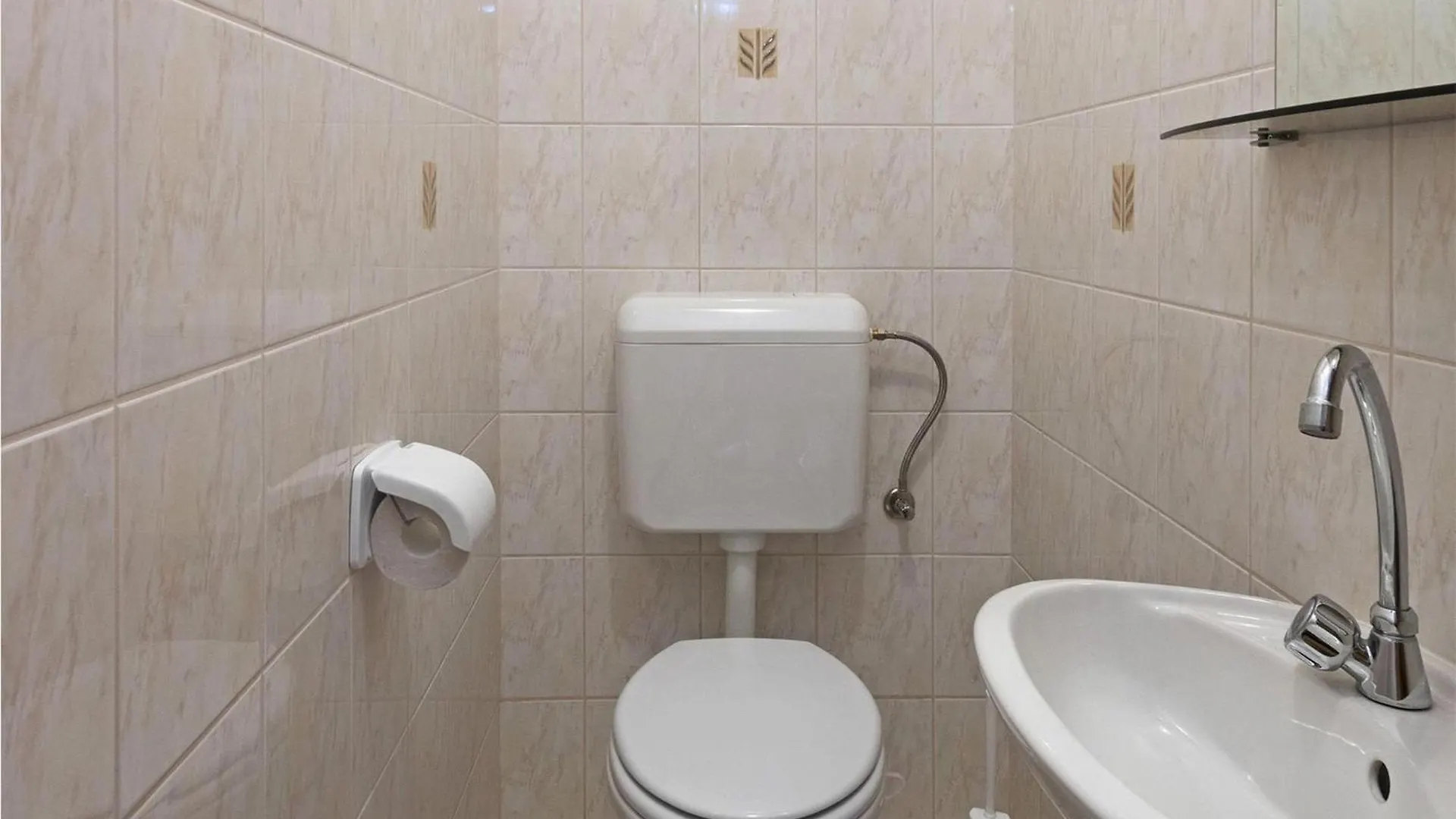 Nice Apartment In Pula With Kitchen Croatia